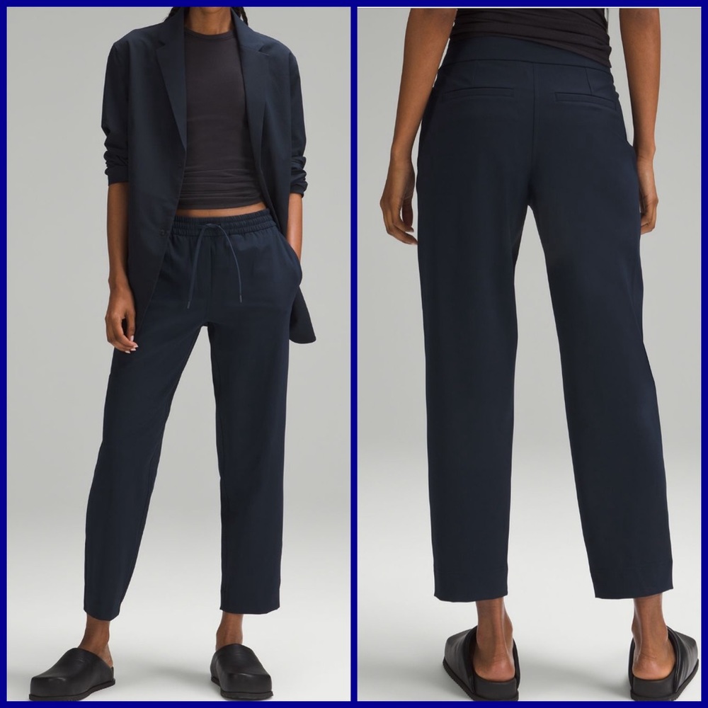 Lululemon Tapered-Leg Mid-Rise Pant 7/8 Length Luxtreme True Navy size LARGE